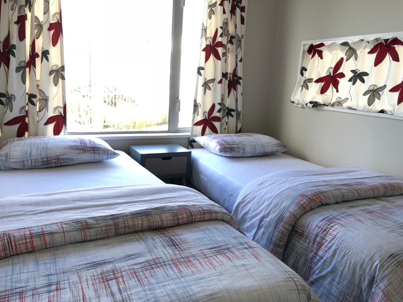 Lovely, Sunny, Home Sweet Home Christchurch Eksteriør billede