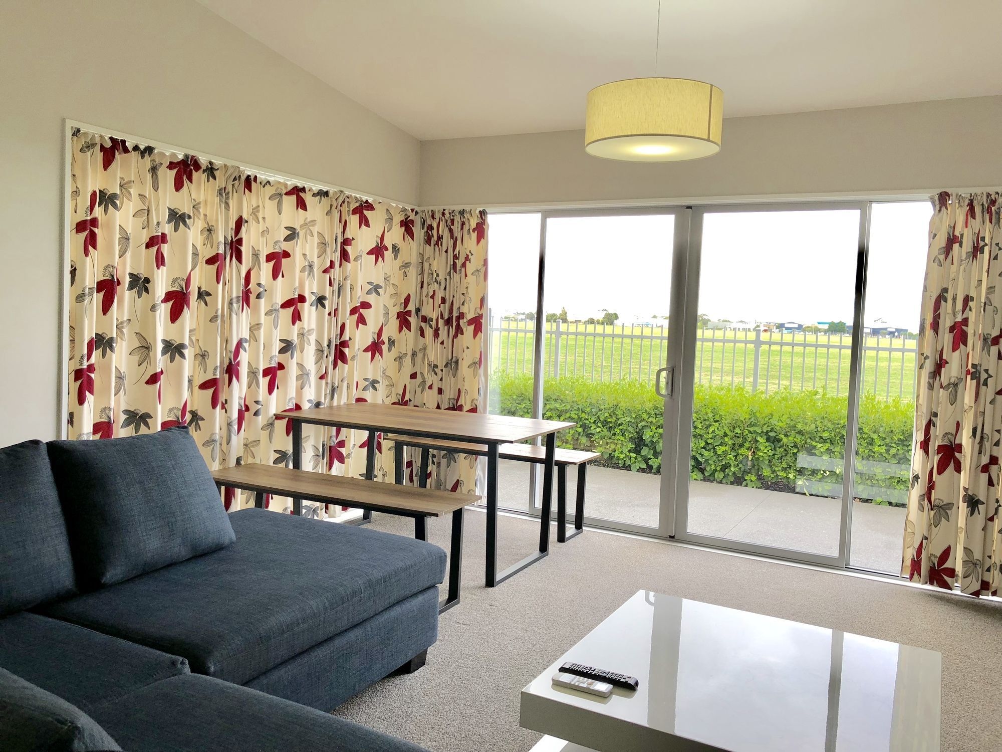 Lovely, Sunny, Home Sweet Home Christchurch Eksteriør billede